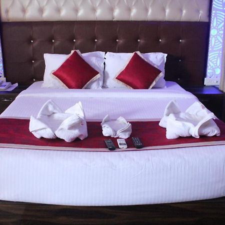 Royal Villa Beach Resort Govind Nagar Exteriör bild